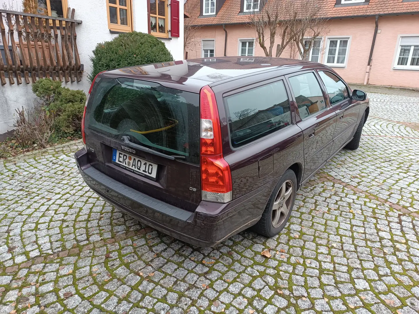 Volvo V70 V70 D5 DPF Aut. Momentum Фіолетовий - 1