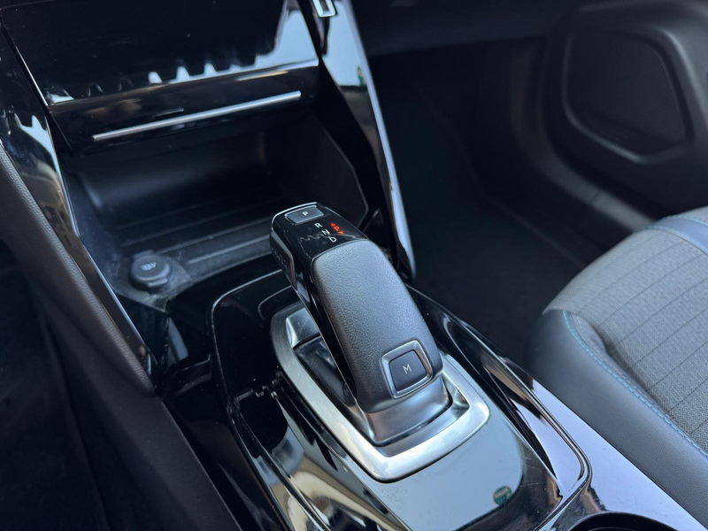 Peugeot 2008 1.2 PureTech Allure | Nieuwe D-Riem | Full LED | C — photo 20