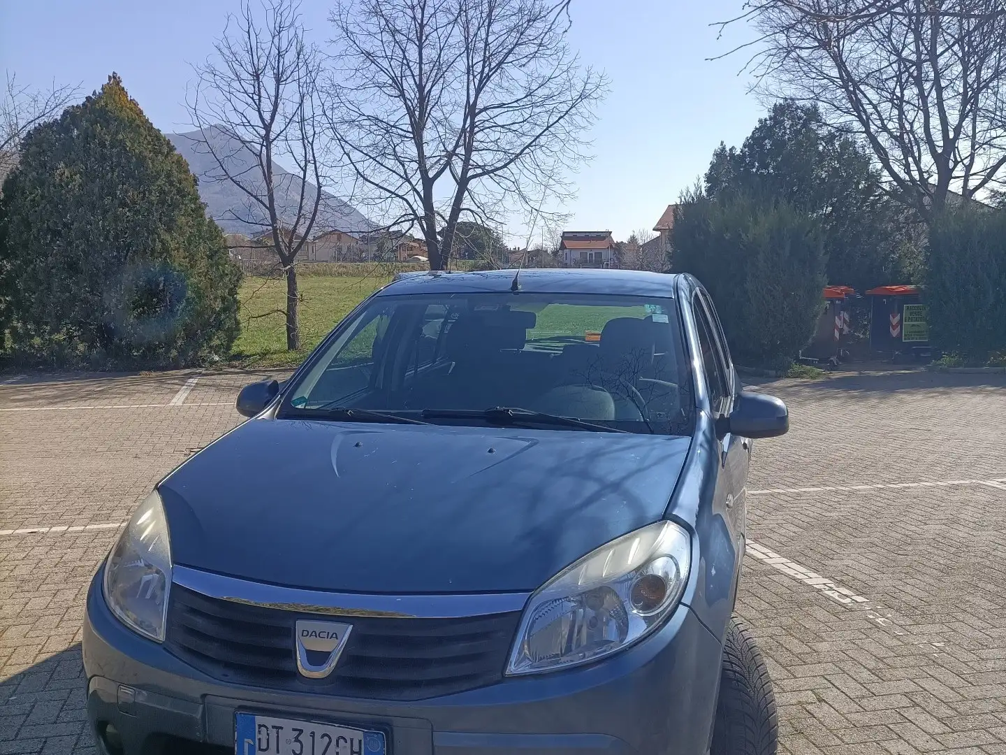 Dacia Sandero 1.4 8v Ambiance Gpl - 1
