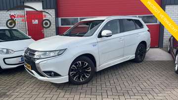2.0 PHEV Instyle AUTOMAAT / XENON / LEDER / STOELV