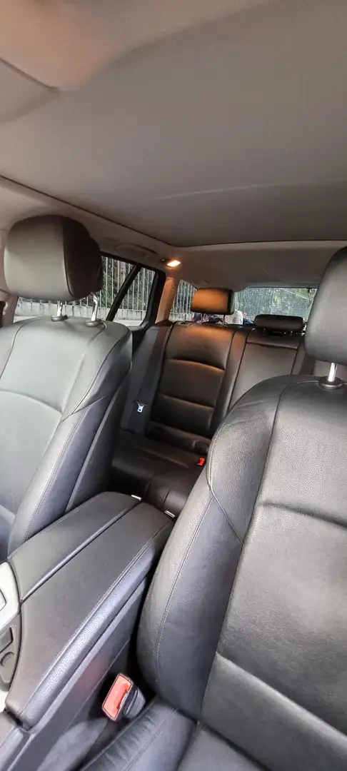 BMW 520 Executive Noir - 1