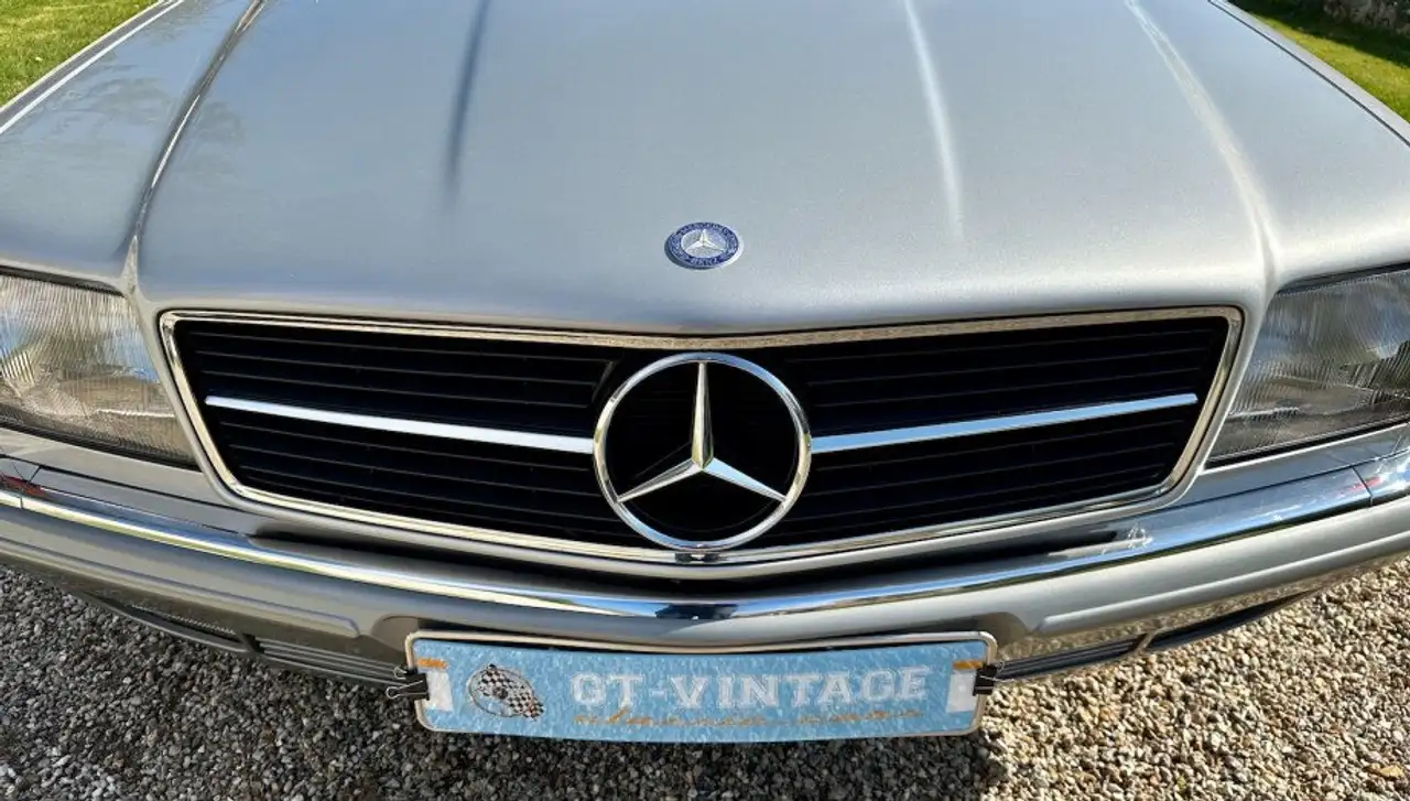 Mercedes-Benz 380 sec 1984, foto 7