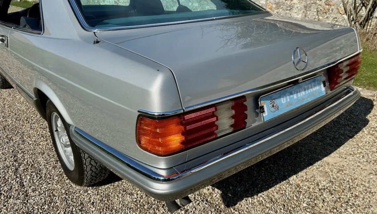Mercedes-Benz 380 sec 1984, foto 12