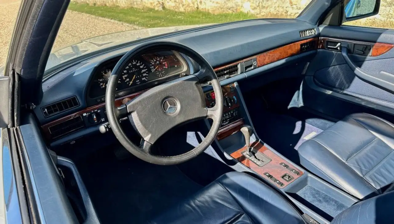 Mercedes-Benz 380 sec 1984, foto 3
