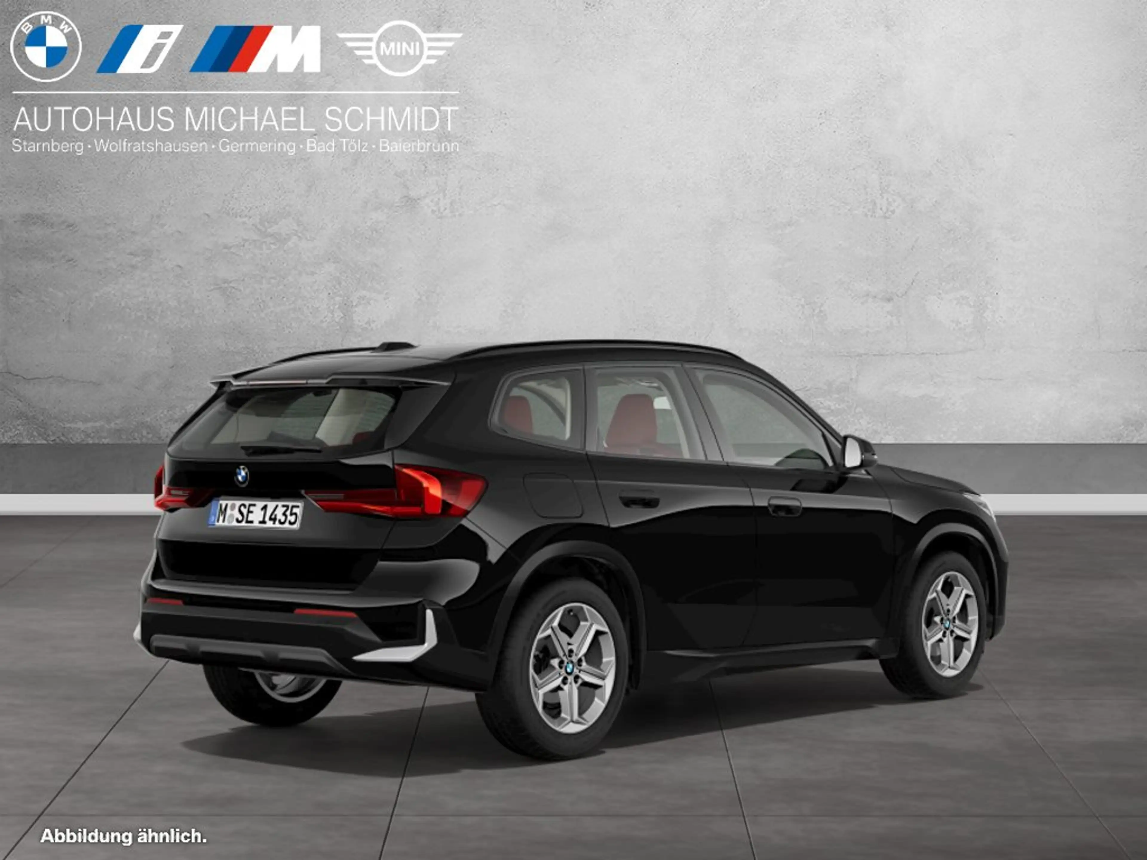 BMW X1 sDrive20i — photo 2