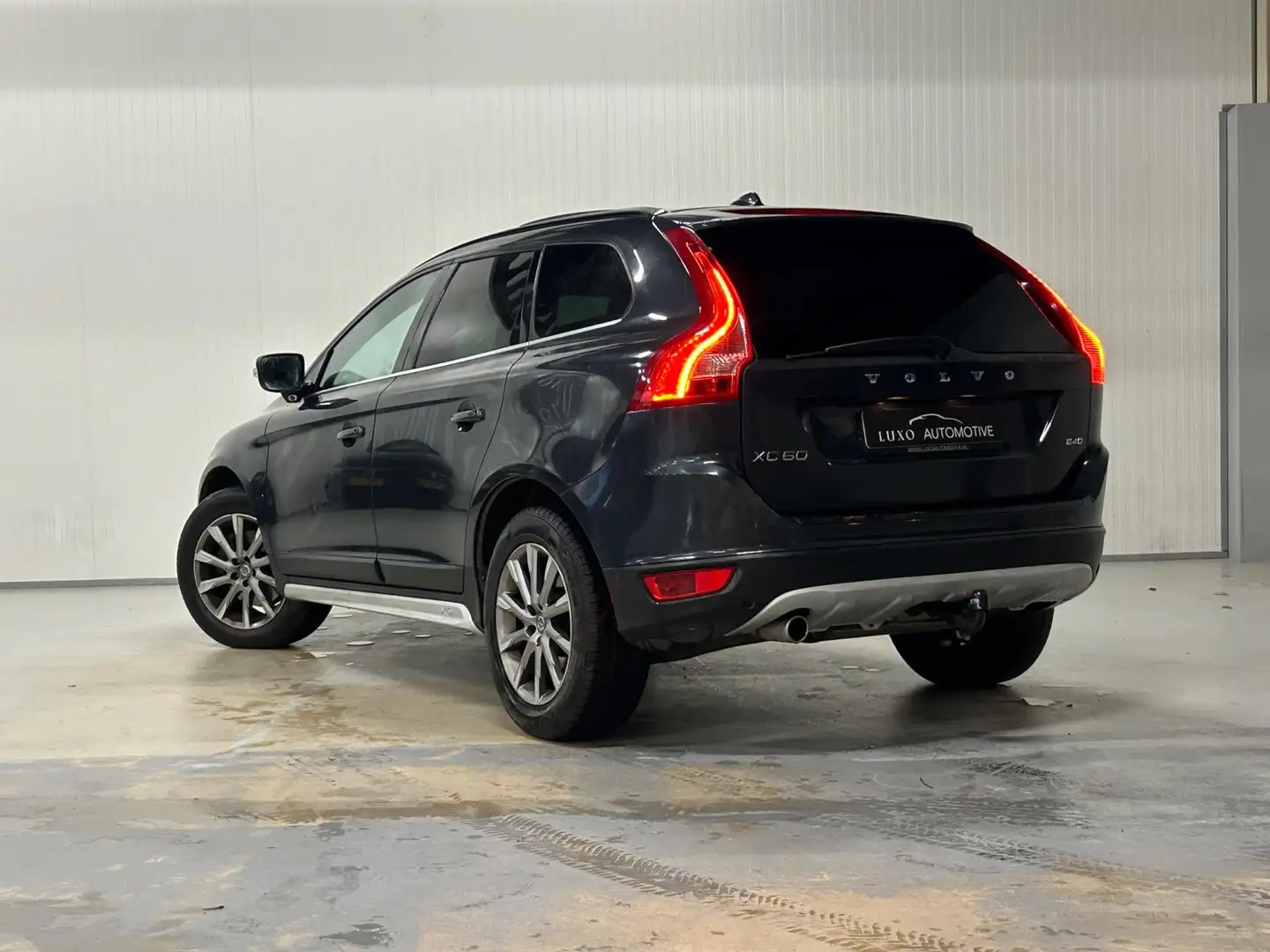 Volvo XC60 2.4D Summum | PANO | TREKHAAK | CRUISE CONTROL | L Gris - 2