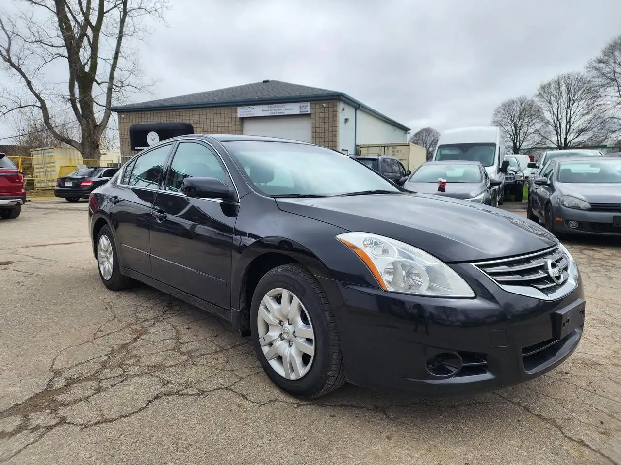 Nissan Altima снимка Nissan Altima