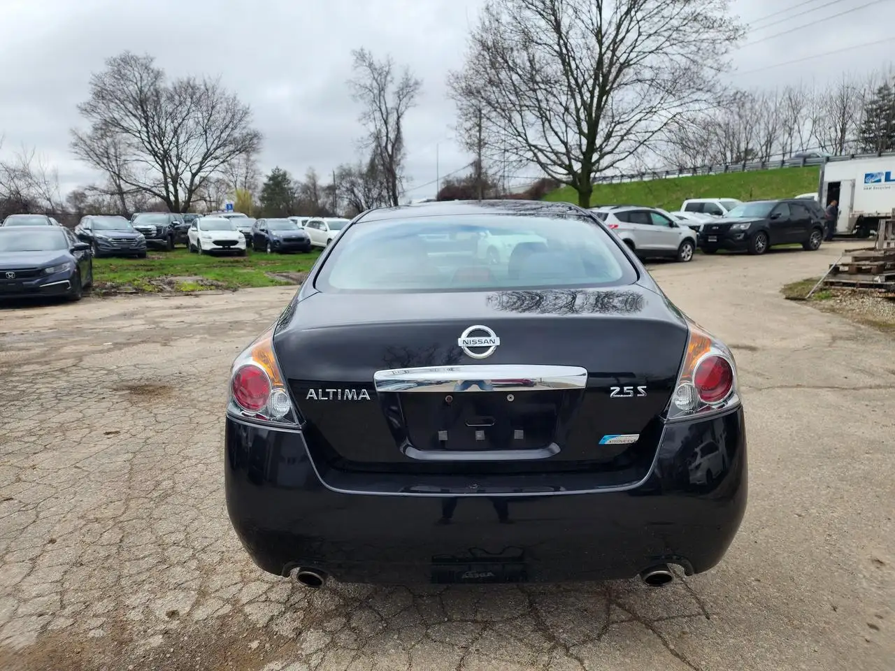 Nissan Altima снимка Nissan Altima