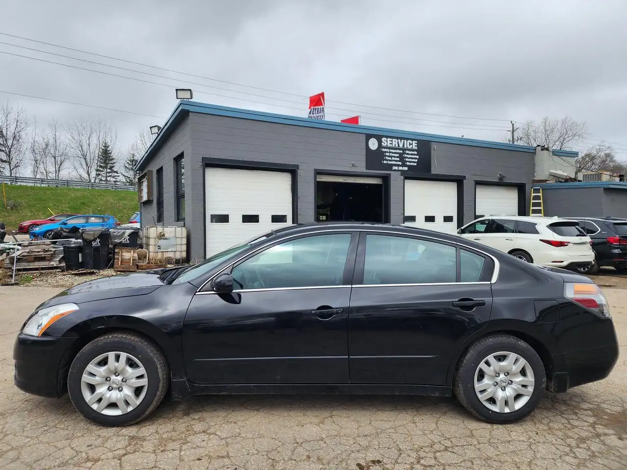 Nissan Altima снимка Nissan Altima