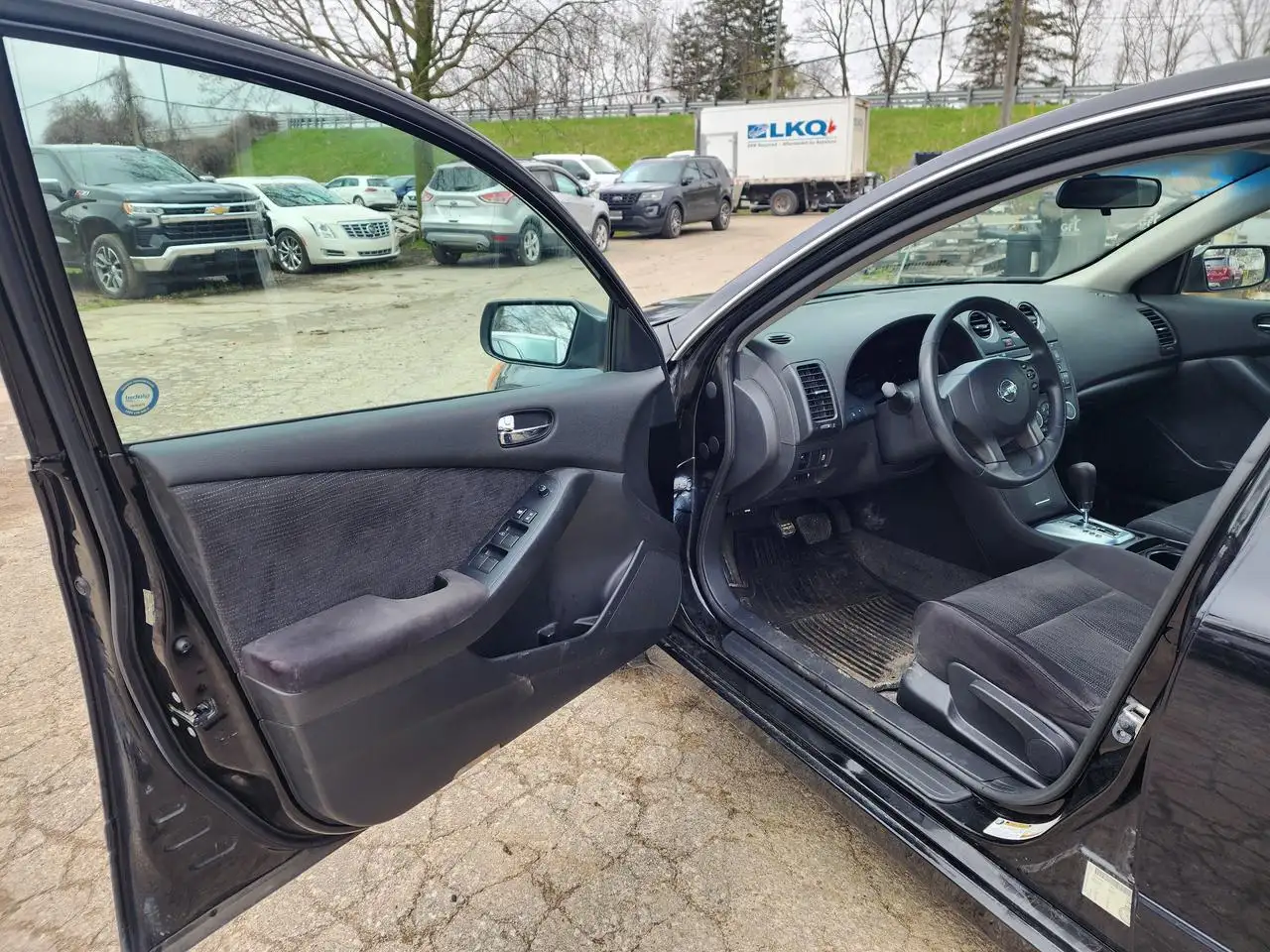 Nissan Altima снимка Nissan Altima