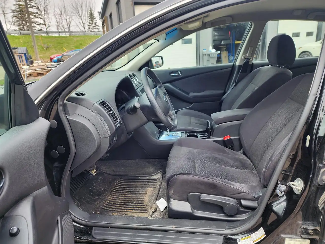 Nissan Altima снимка Nissan Altima