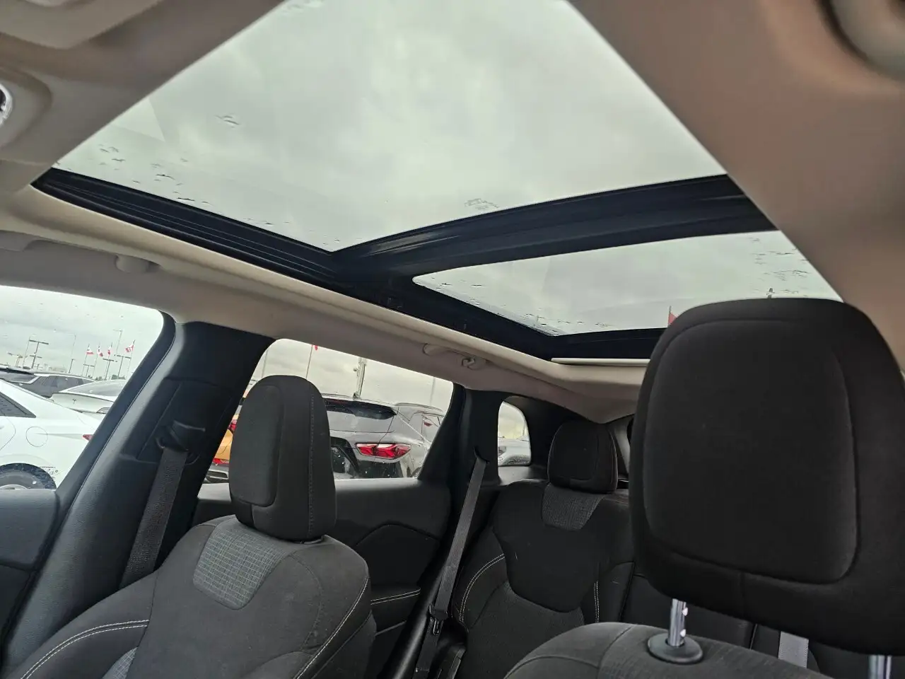Jeep Cherokee снимка Jeep Cherokee