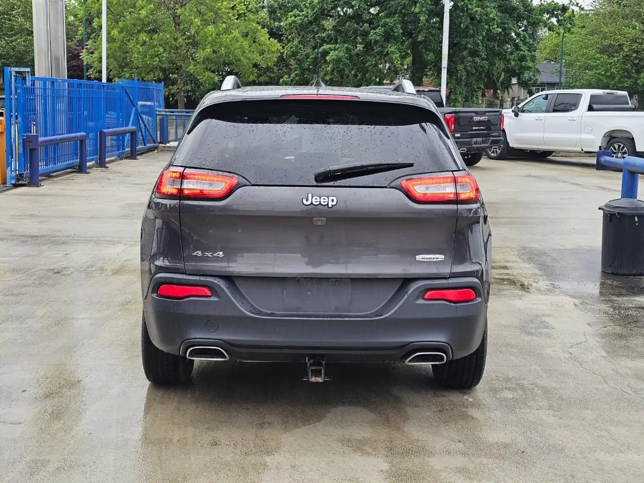 Jeep Cherokee снимка Jeep Cherokee