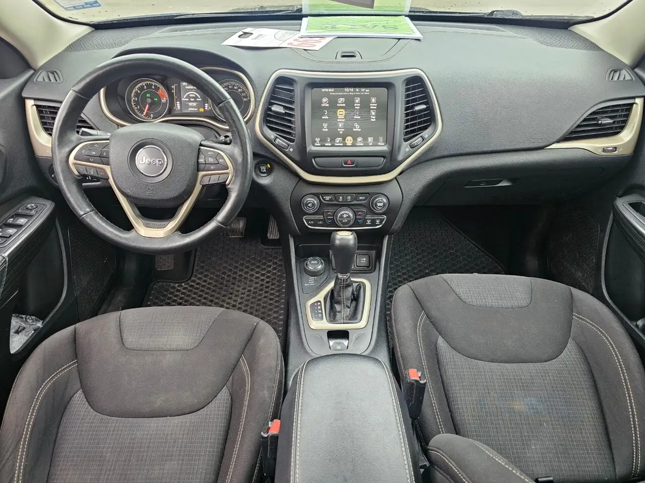 Jeep Cherokee снимка Jeep Cherokee