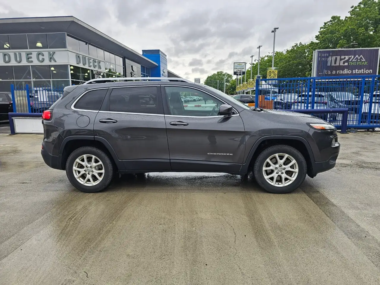Jeep Cherokee снимка Jeep Cherokee