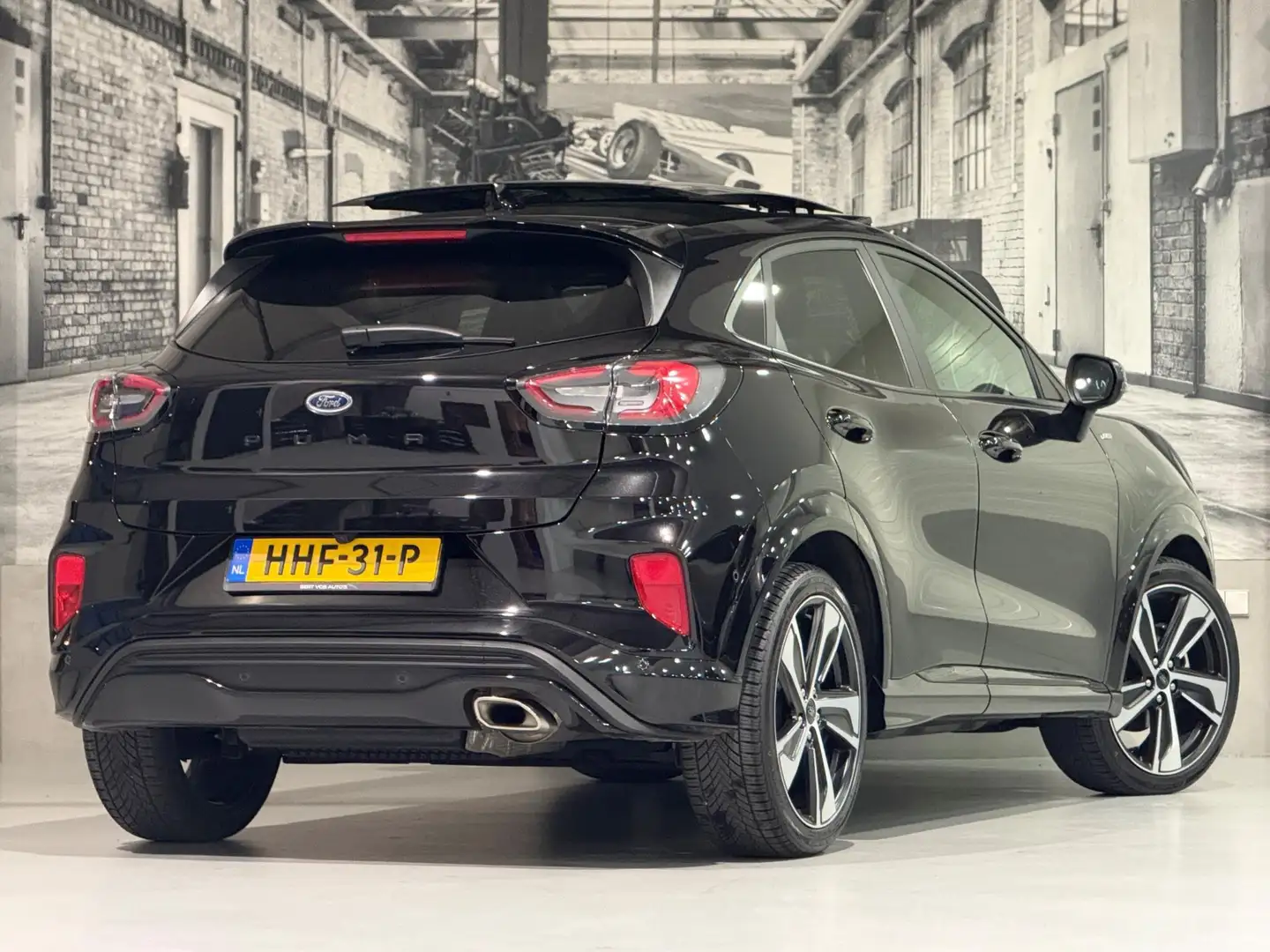 Ford Puma 1.0 EcoBoost Hybrid ST-Line X Schwarz - 2