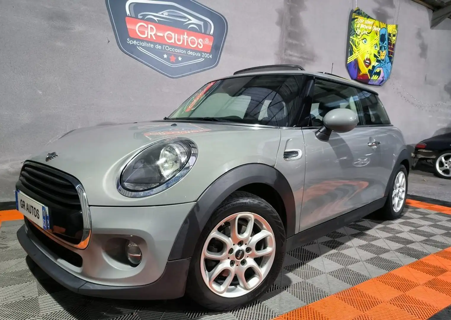 MINI Cooper D 116cv Pack Chili 119.000kms Révisée et garantie 1 an Toit ouvrant elec Gris Nardo -1-2 cuir sièges sports Gris - 1