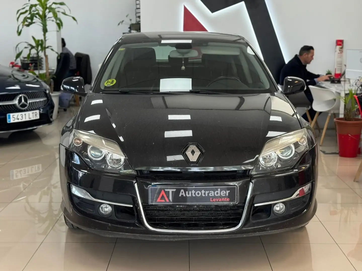 Renault Laguna 1.5dCi Dynamique TomTom Noir - 2
