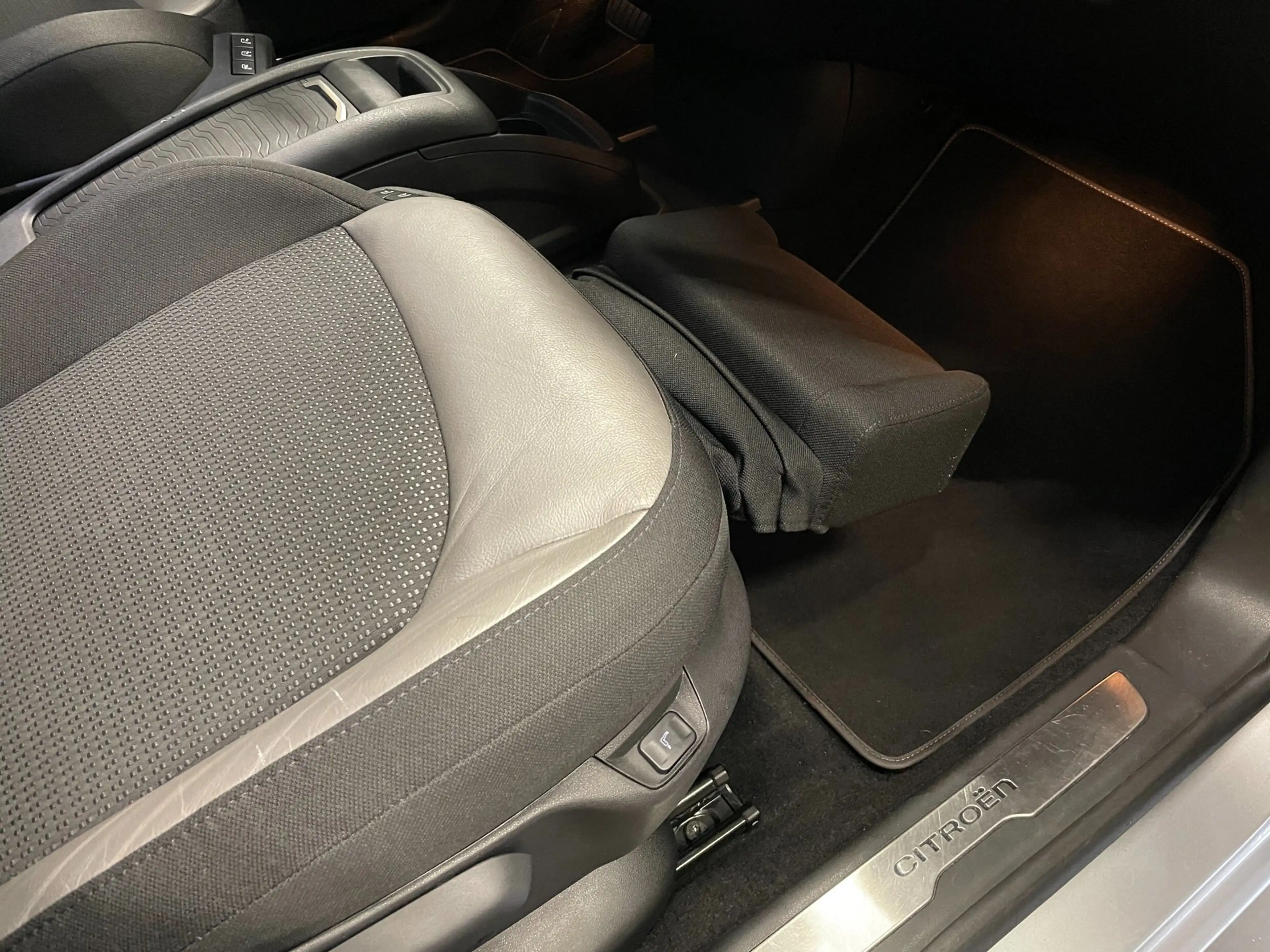 Citroen C4 Picasso 1.6 BlueHDi|AUTOMAAT|TREKHAAK|STOELMASSAGE|DIGITAL — photo 37