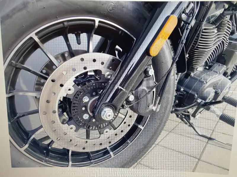 Harley-Davidson Sportster Forty Eight - foto 6