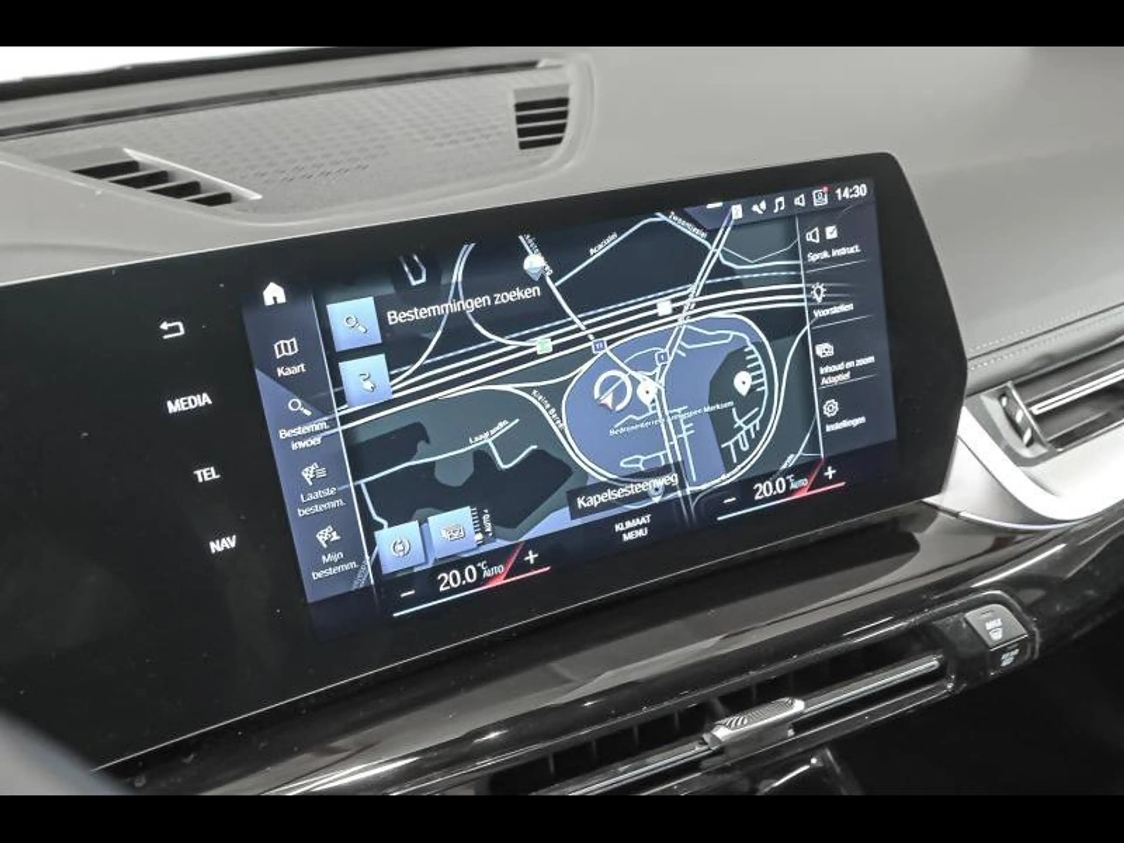 BMW iX1 IX1 xDrive30 — photo 13