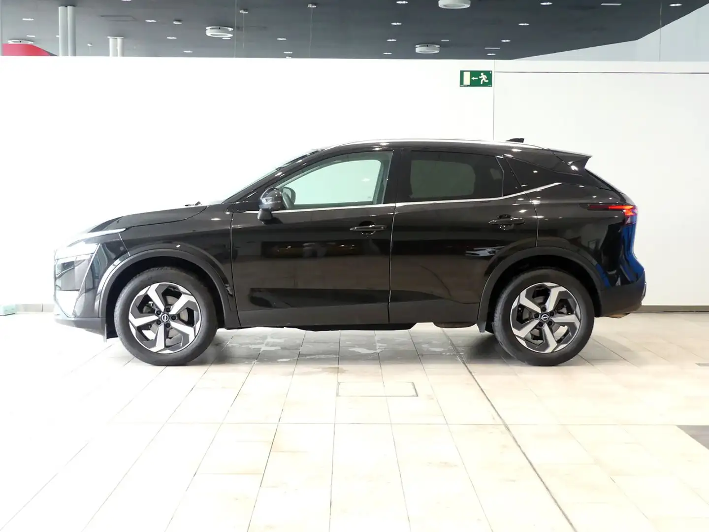 Nissan Qashqai 1.3 DIG-T MHEV TEKNA 140CV 5P Zwart - 2