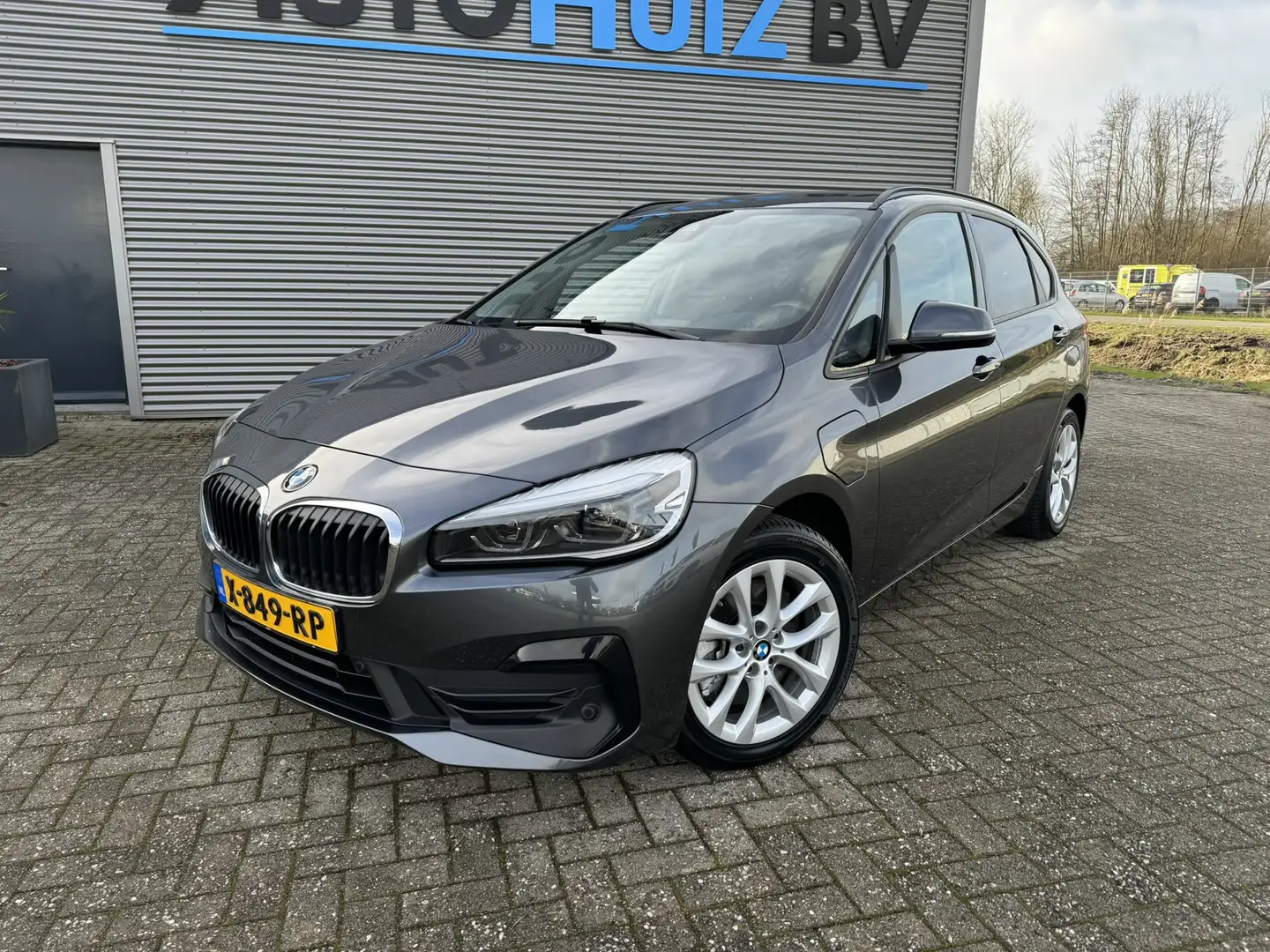 BMW 225 2-serie Active Tourer 225xe Sportline LED ACC Spor Grijs - 2