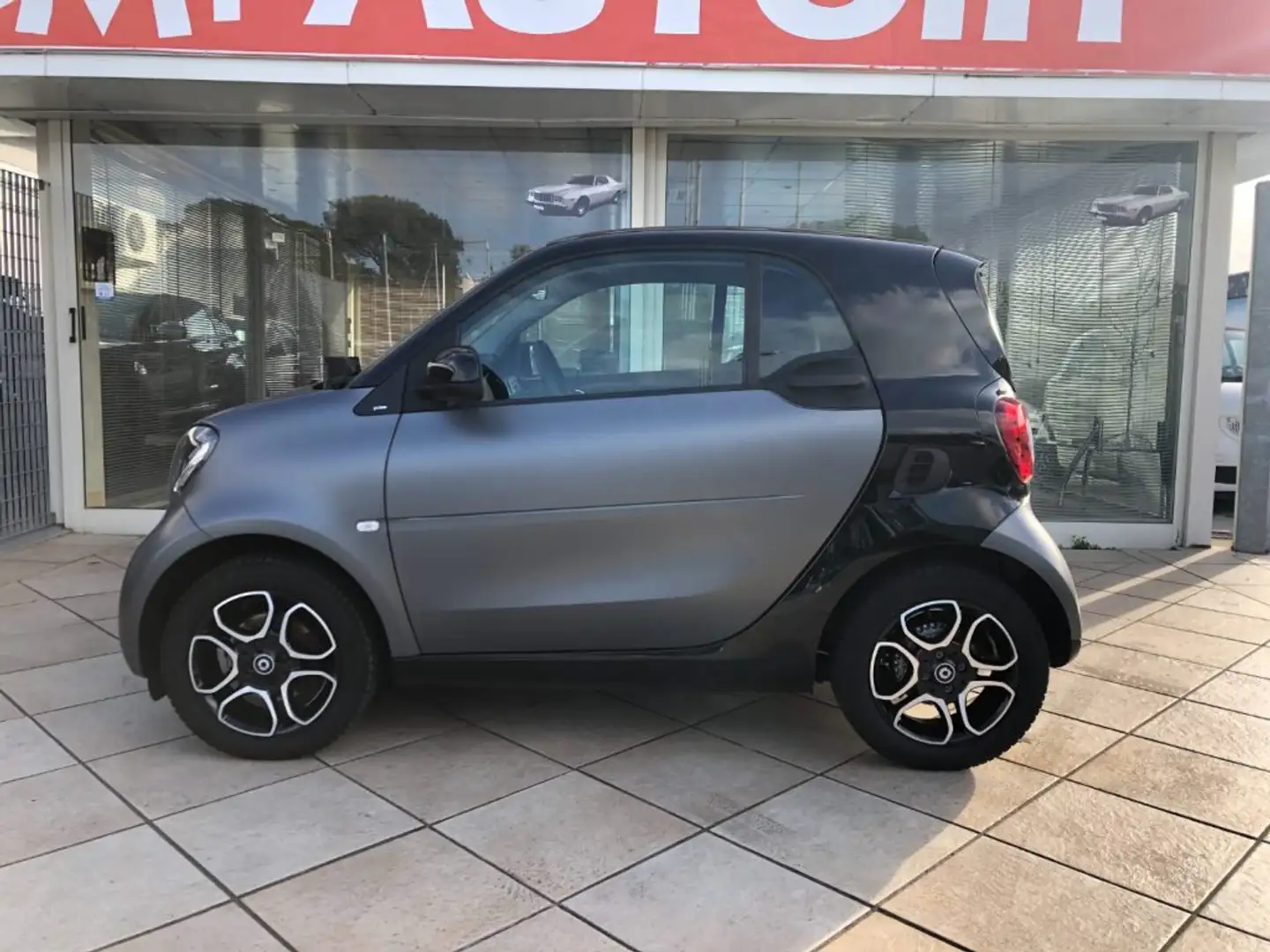 smart forTwo 0.9 90CV TURBO PRIME LED PANORAMA NAVIGATORE Grigio - 2