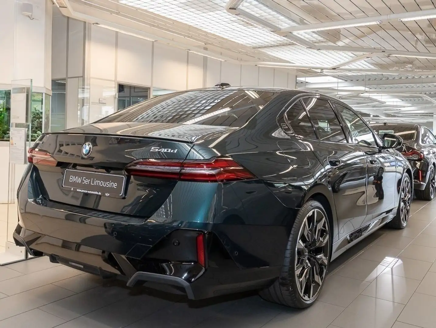 BMW 540 d xDrive M Sport Pro HUD DAB LED RFK AHK Grün - 2