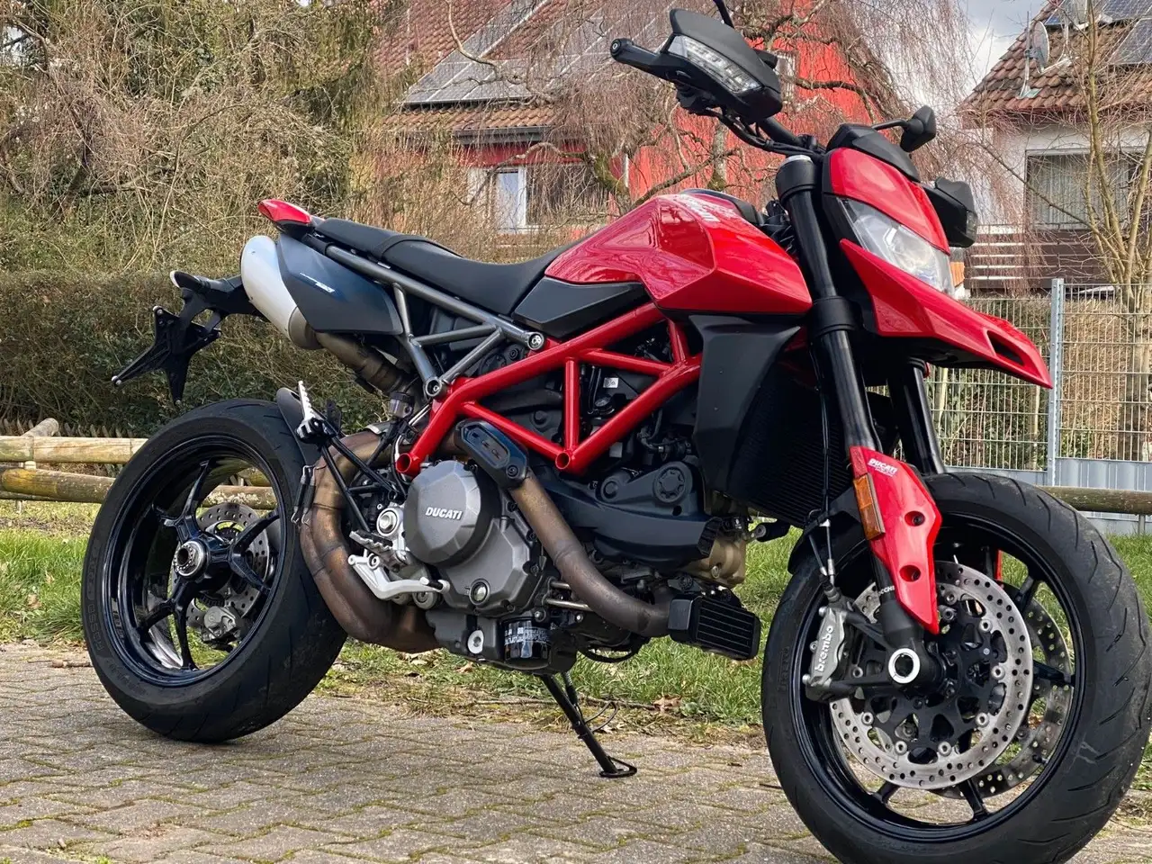 Ducati Hypermotard 950