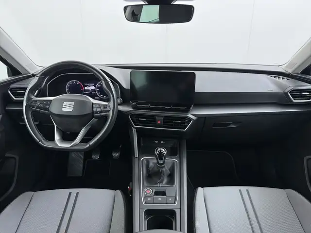 Seat Leon view 3