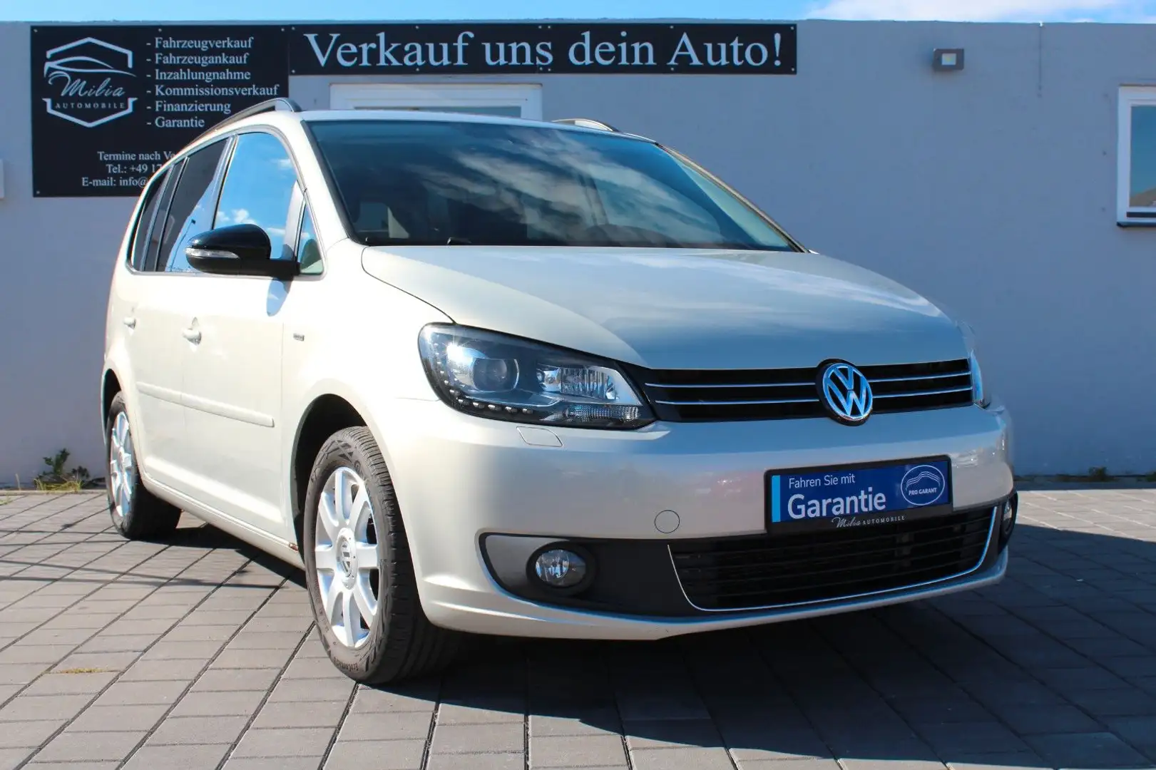 Volkswagen Touran Match 2,0 TDI BMT ,NAVI,XENON,AHK Srebrny - 2