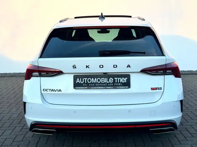 Skoda Octavia view 6