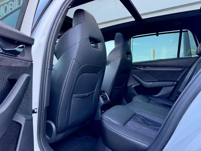 Skoda Octavia view 14
