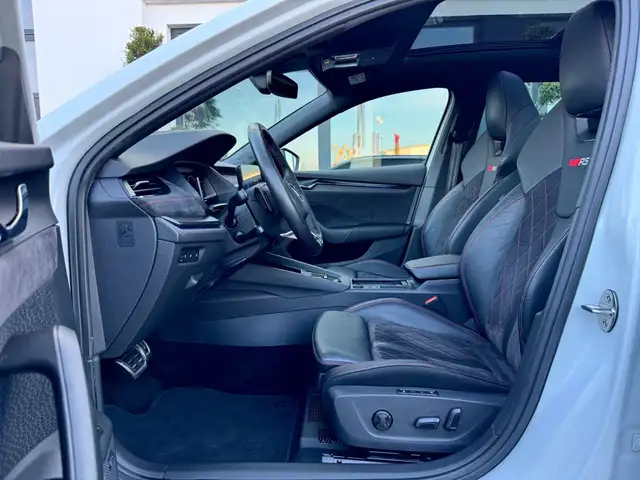 Skoda Octavia view 9
