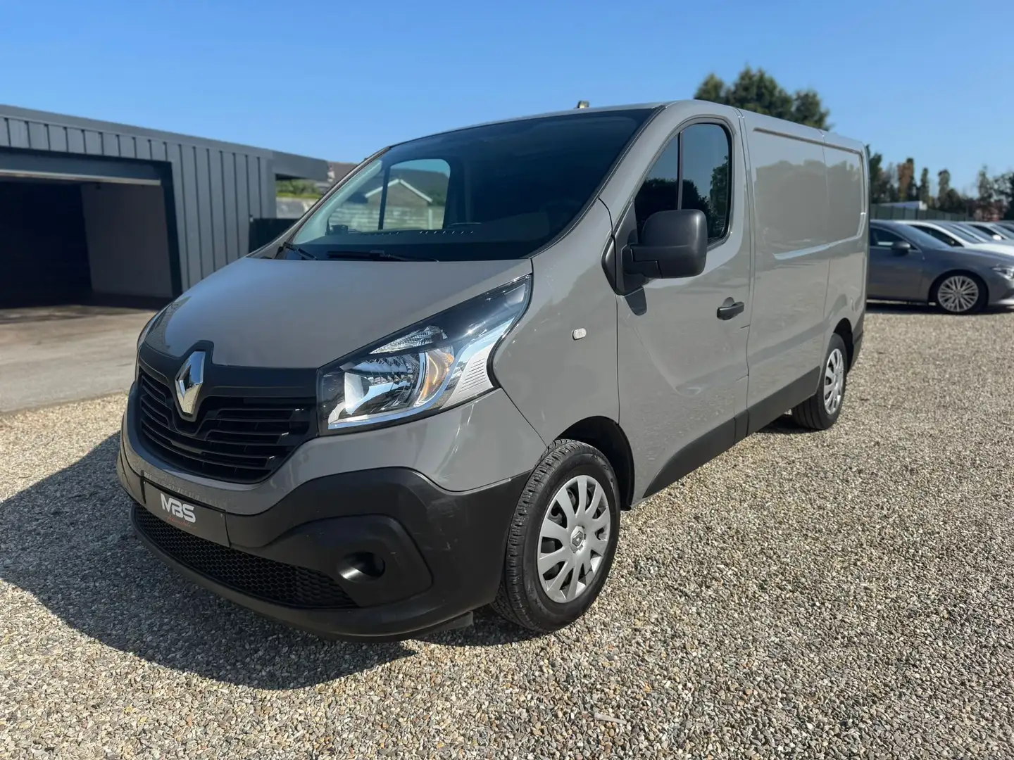 Renault Trafic 1.6 dCI *TVA *RADARS *CABINE *CLIM *RADIO *3PLACES Gris - 1