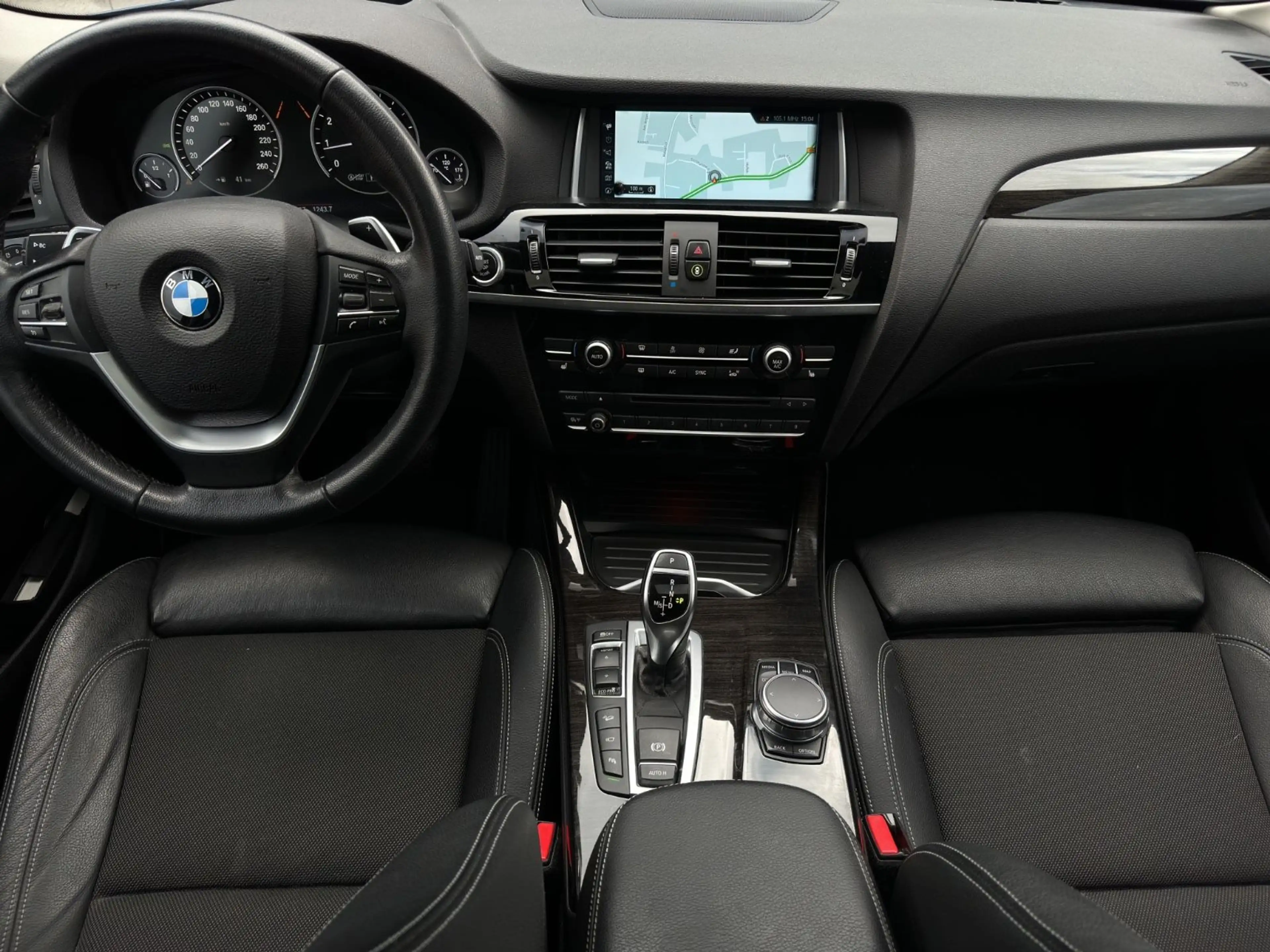 BMW X4 xDrive 35 i Advantage Kamera Navi LED — photo 10