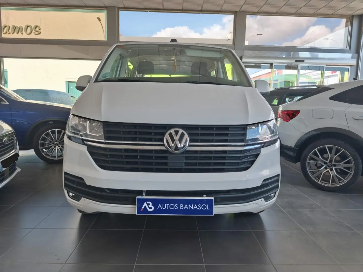 Volkswagen VOLKSWAGEN Caravelle Monovolumen Manual de 4 Puer Blanco - 2