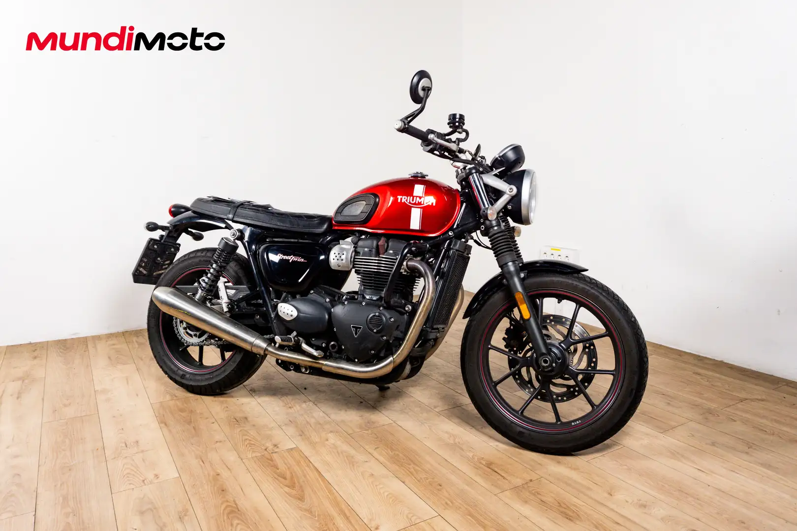 Triumph Street Twin - 2