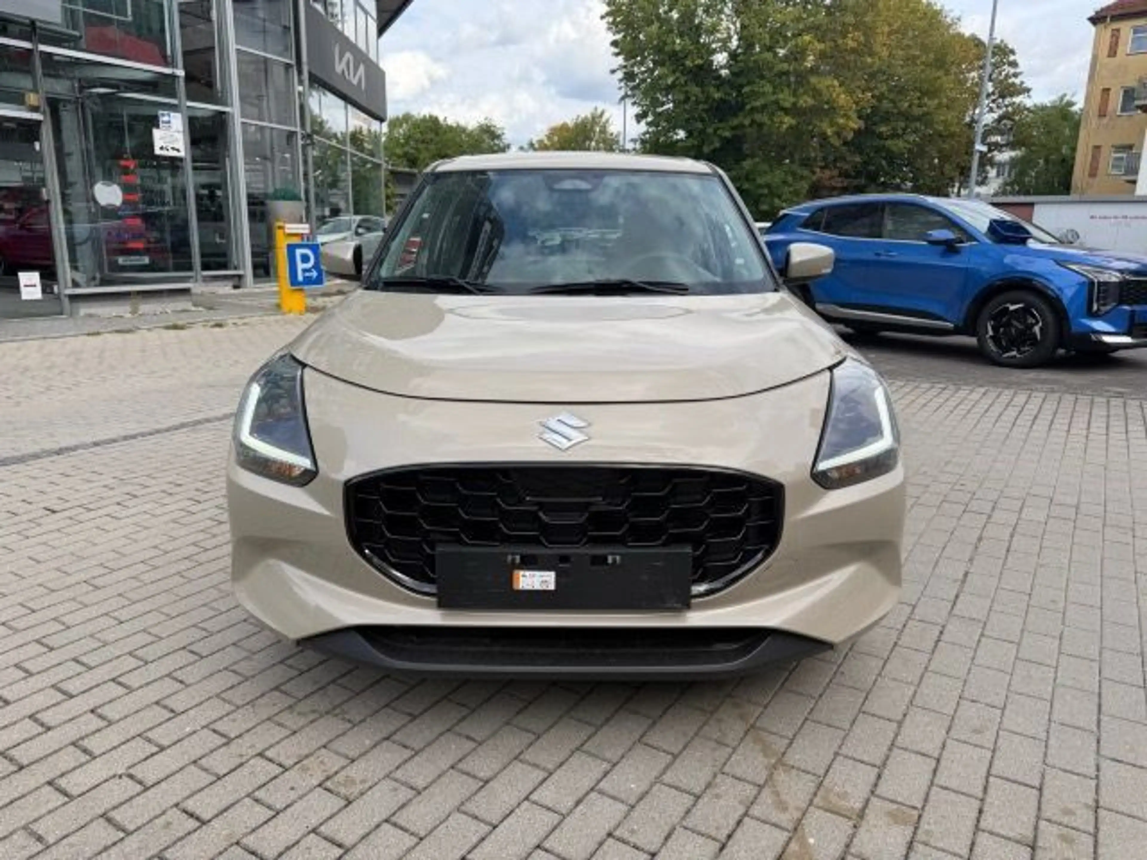 Suzuki Swift SWIFT COMFORT+ CVT HYBRID — photo 3