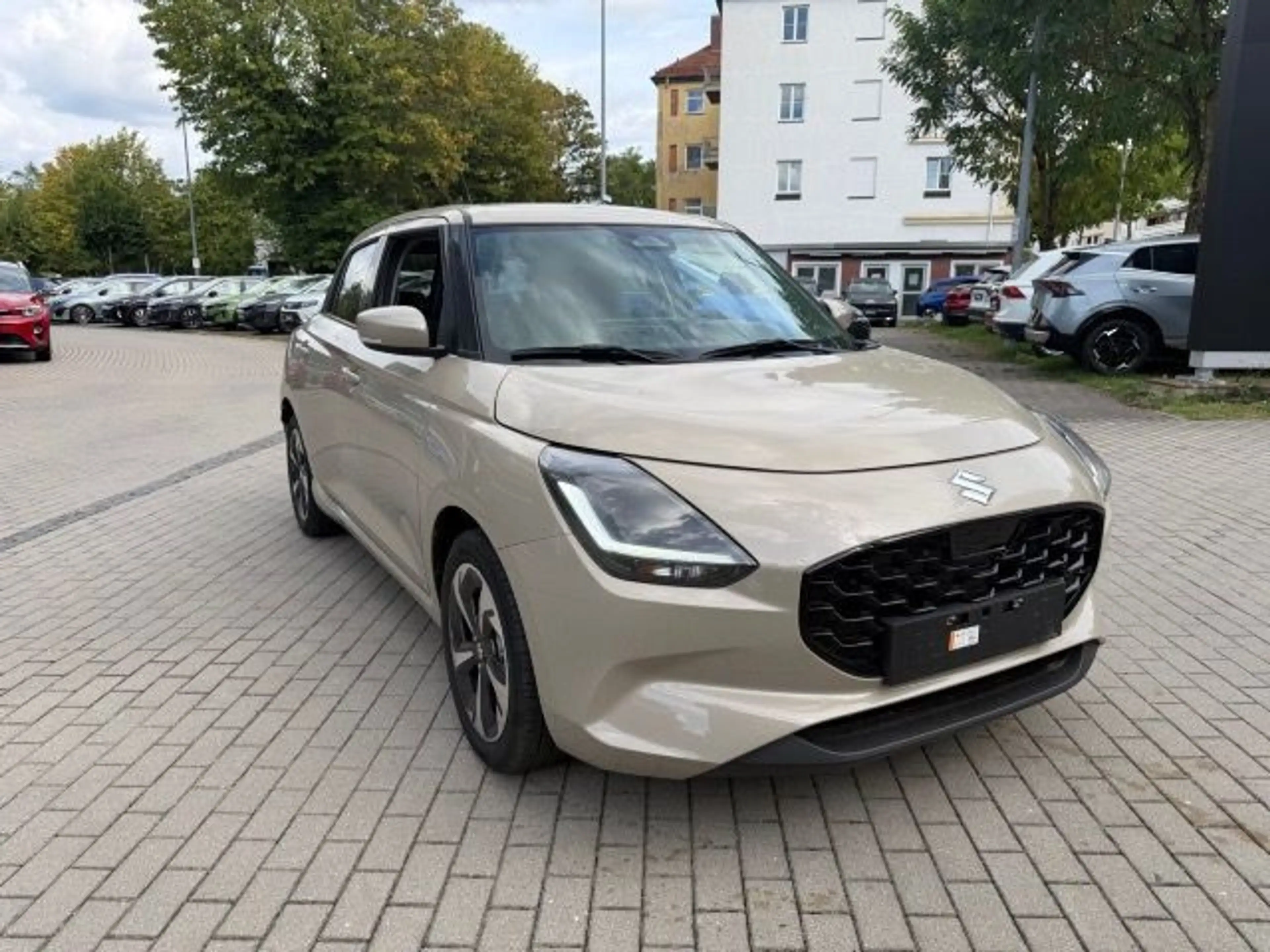 Suzuki Swift SWIFT COMFORT+ CVT HYBRID — photo 4