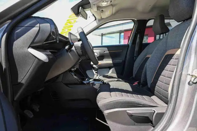 Citroen C3 Aircross view 9