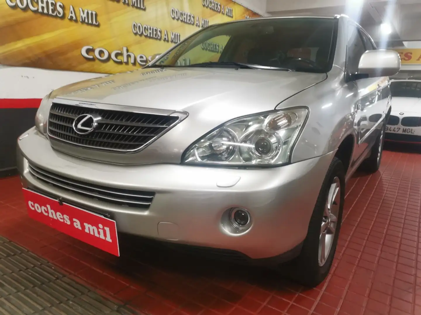 Lexus RX 400 400h Luxury Бежевий - 2