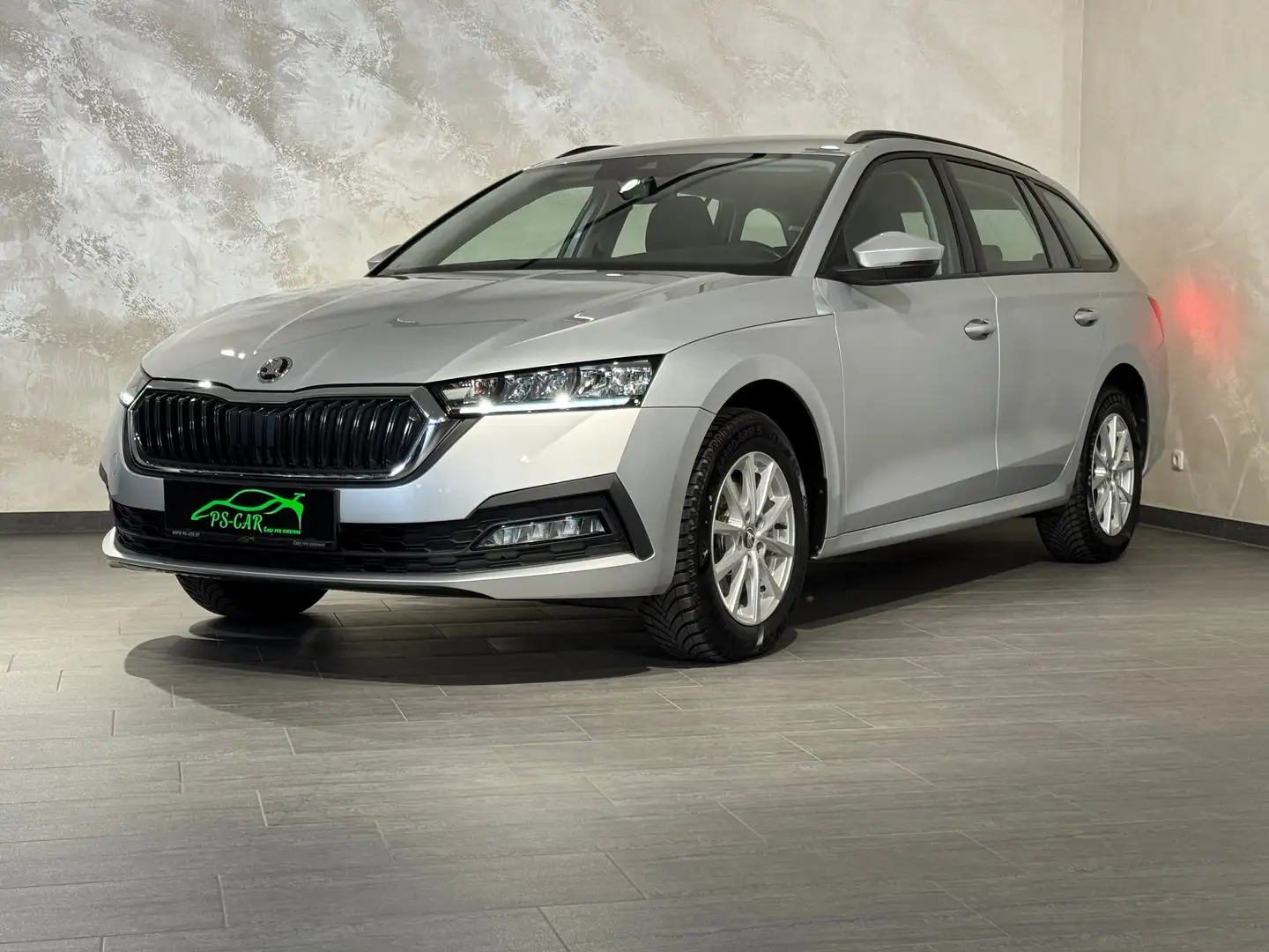 Skoda Octavia Ambition 4x4**LED**Sportsitze**MWST** Grau - 2