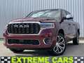 Dodge RAM 1500 MY2025 BPM VRIJ 4x4 Crew Cab Tungsten Rood - thumbnail 1