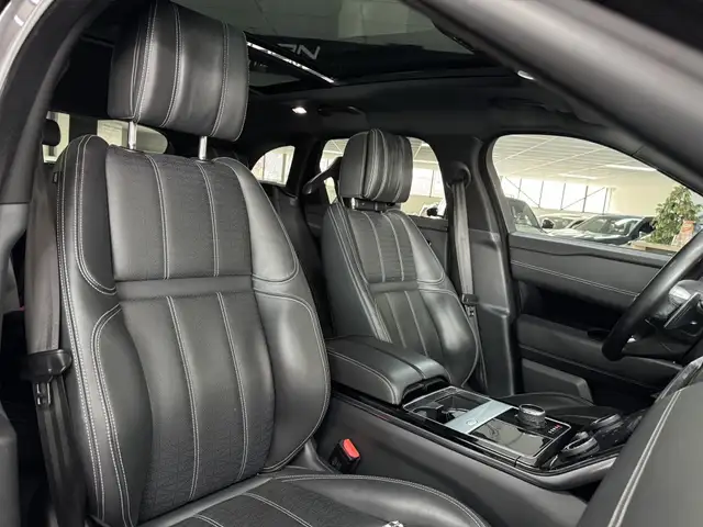 Land Rover Range Rover Velar view 11