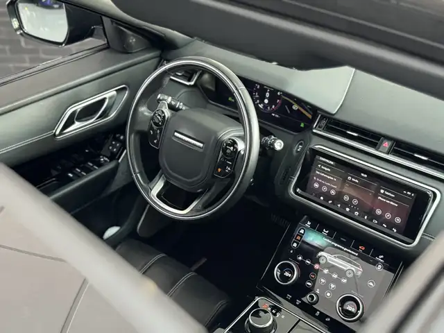 Land Rover Range Rover Velar view 10
