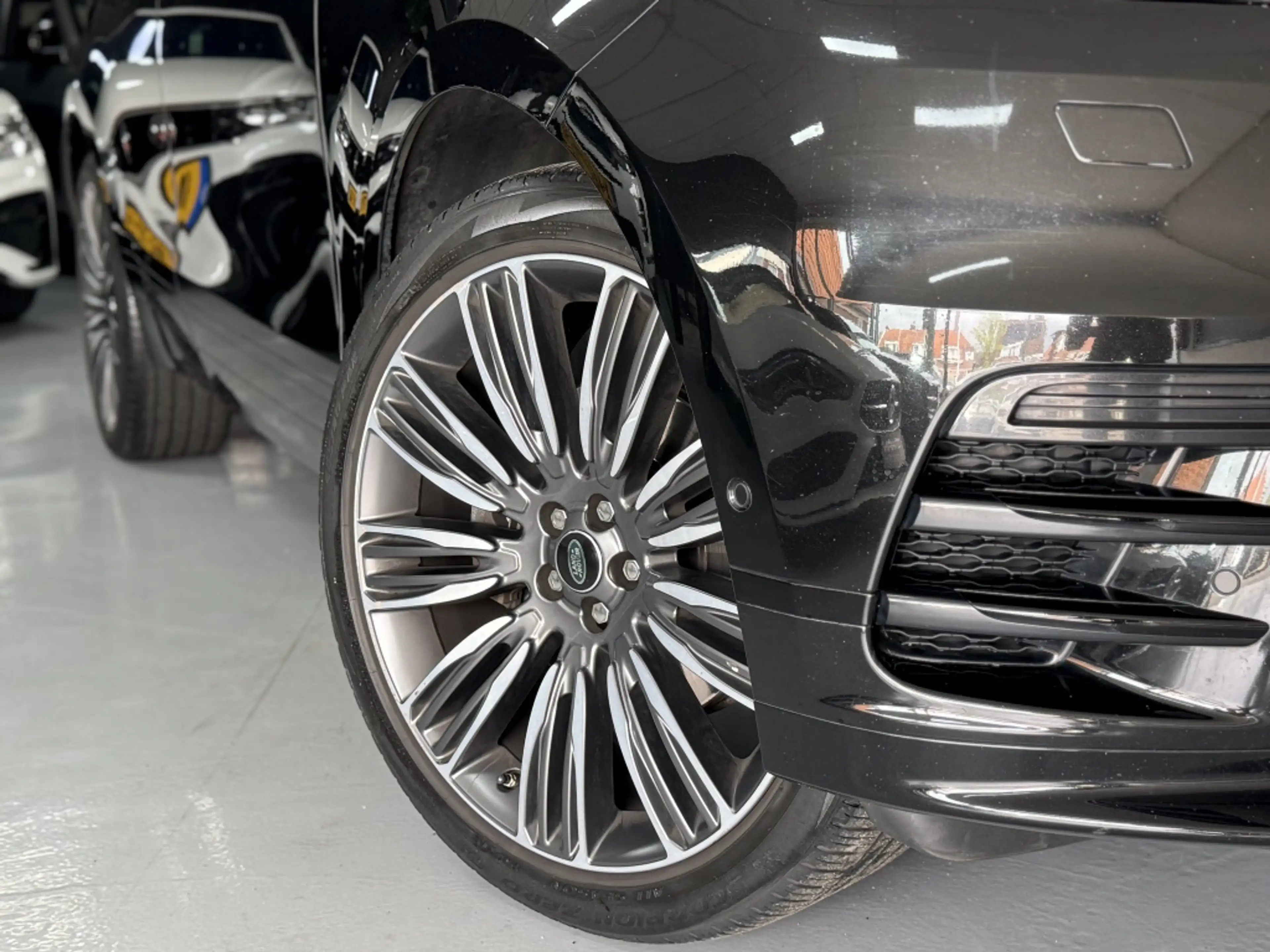 Land Rover Range Rover Velar P300 R-Dynamic HSE Vol Opties — photo 9