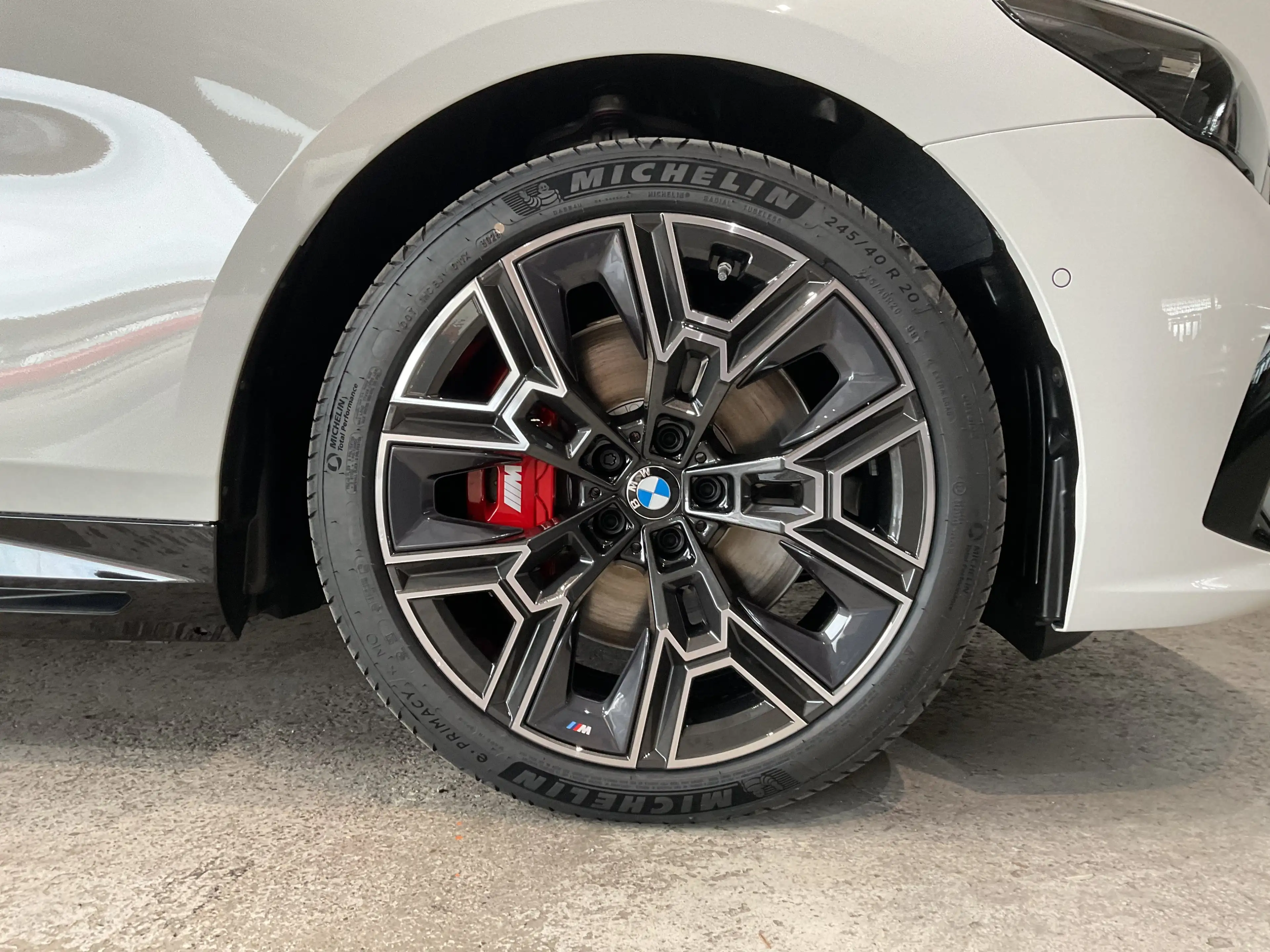 BMW i5 xDrive40 |AHK |Sitzbelüftung |Head-Up Display — photo 12