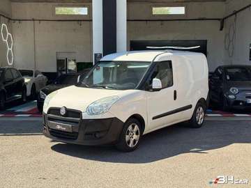 Vu FOURGON 1.3 MJT 90cv / CLIM / ATTELAGE / REGULATEUR / GARANTIE 3 MOIS